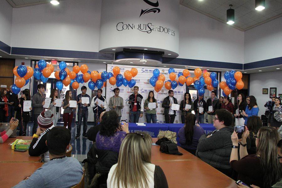 Photo of the UTEP schoolarships and with their representives 