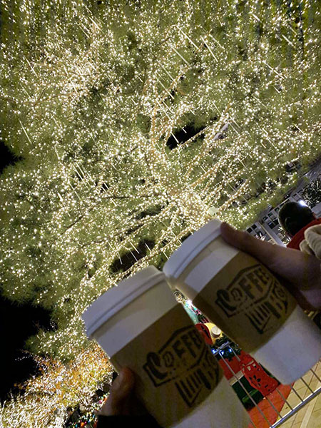 Never underestimate the power of hot chocolate to get others in the holiday spirit. 