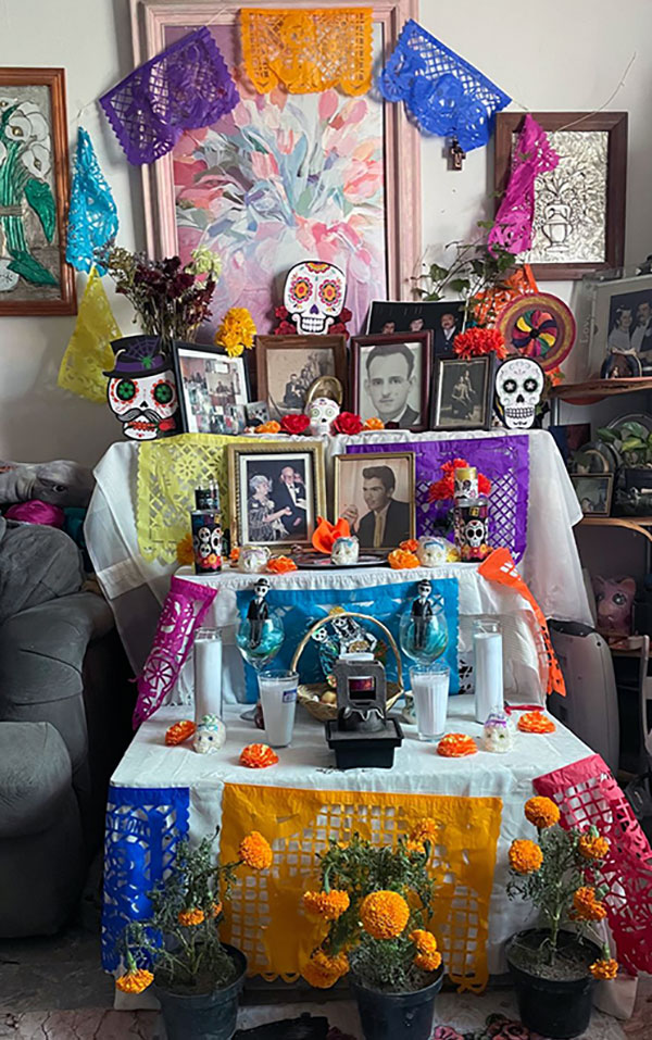 Celebrating Hispanic heritage, El Día de Muertos – The Expedition